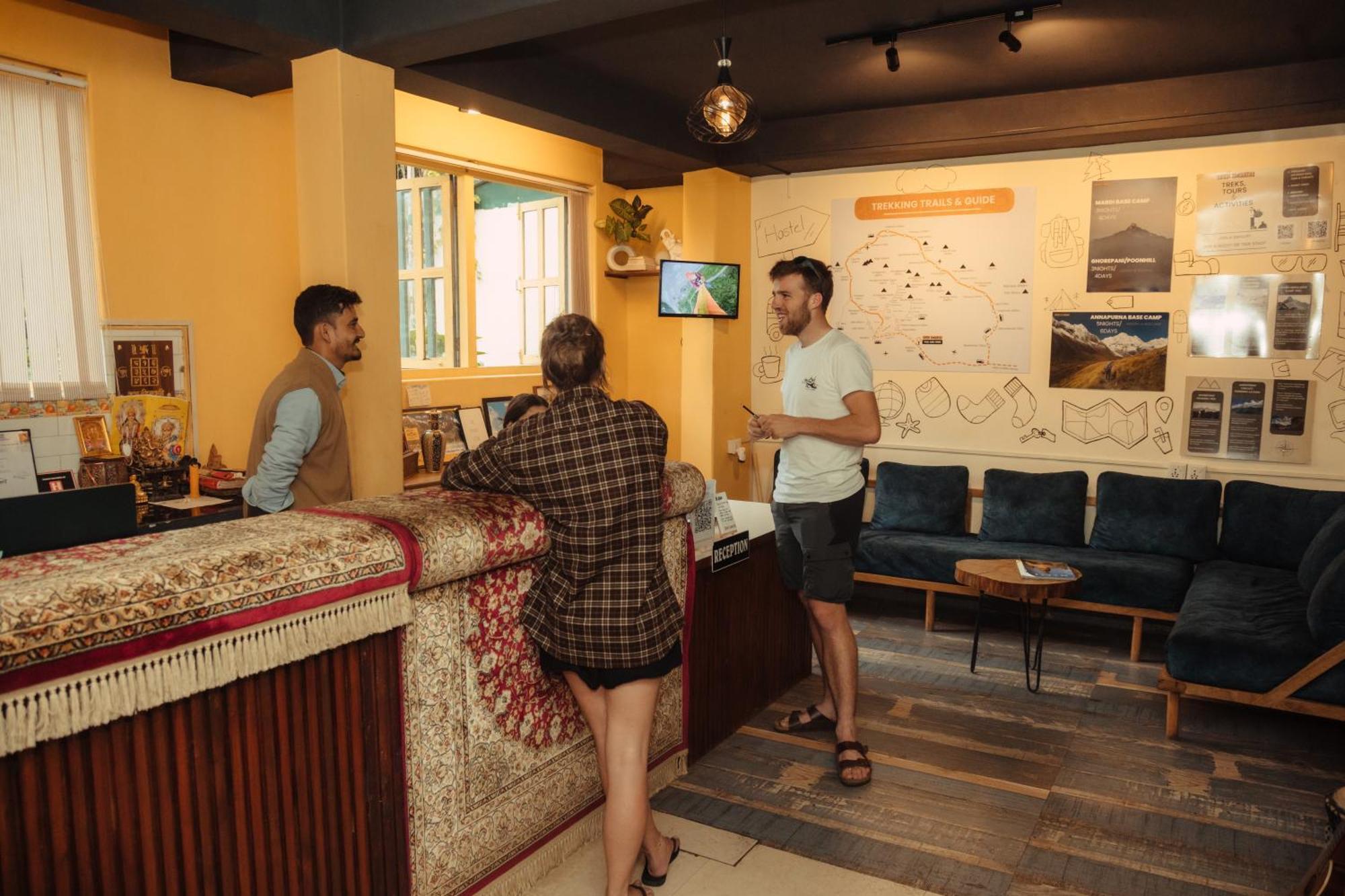 Gaurishankar Backpackers Hostel Pokhara Ngoại thất bức ảnh