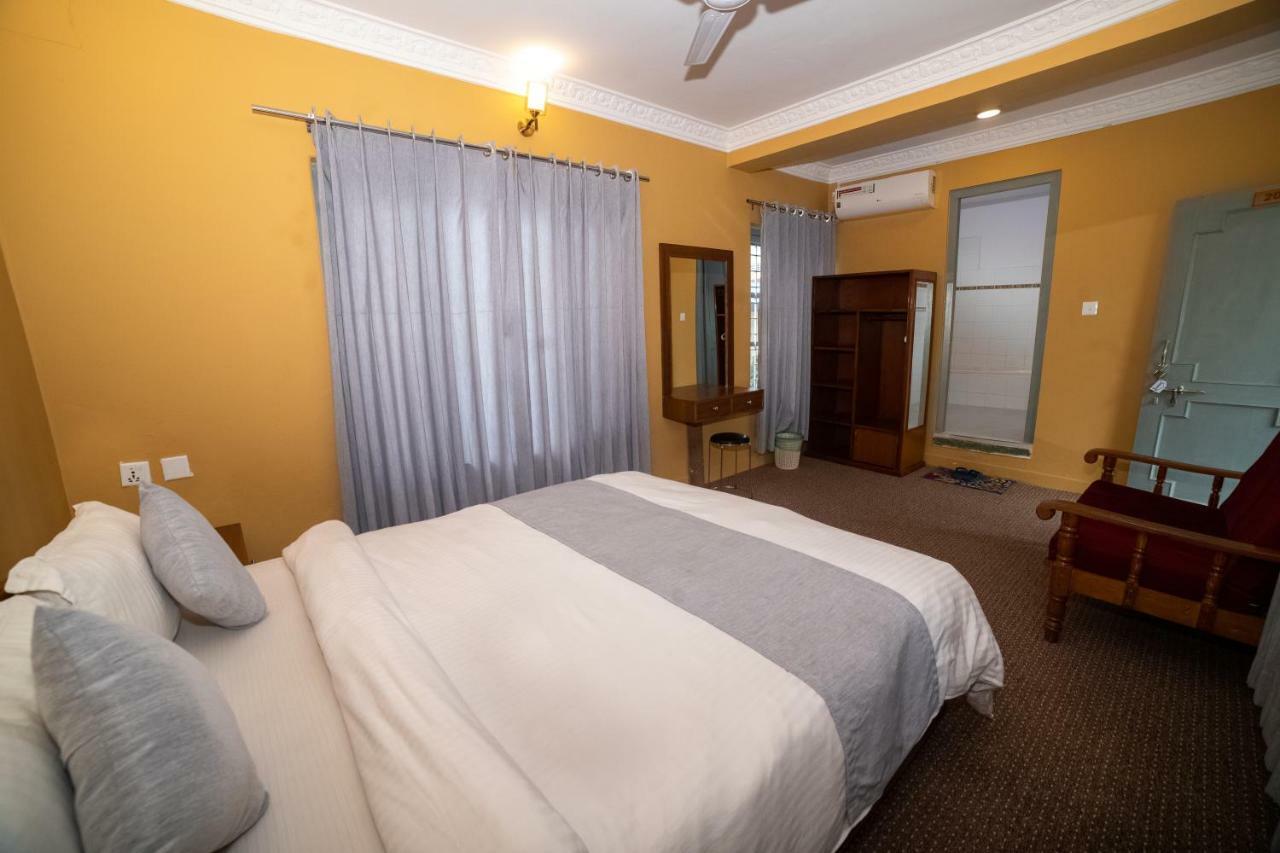 Gaurishankar Backpackers Hostel Pokhara Ngoại thất bức ảnh